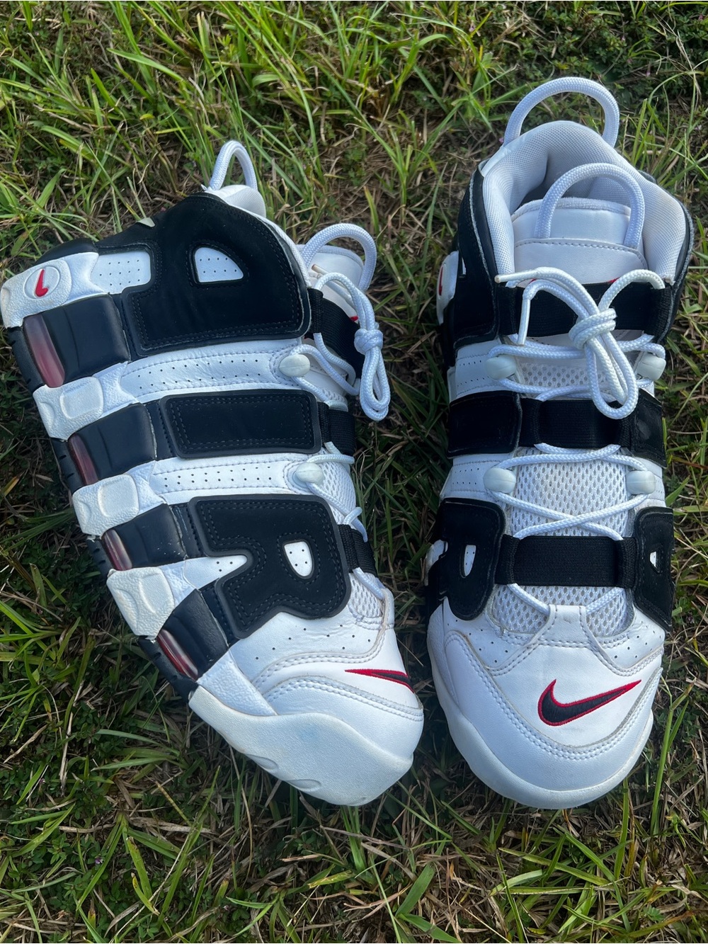 CLEAN Nike size 12 Mens Air More Uptempo White Pippen shoes